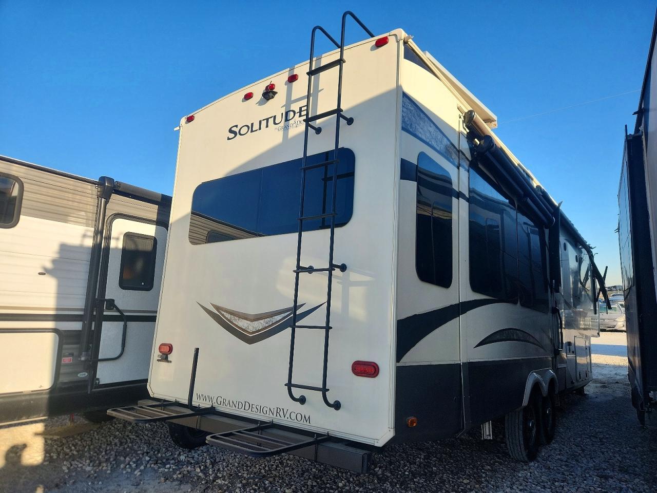 2018 Grand Design Solitude Fifth Wheel