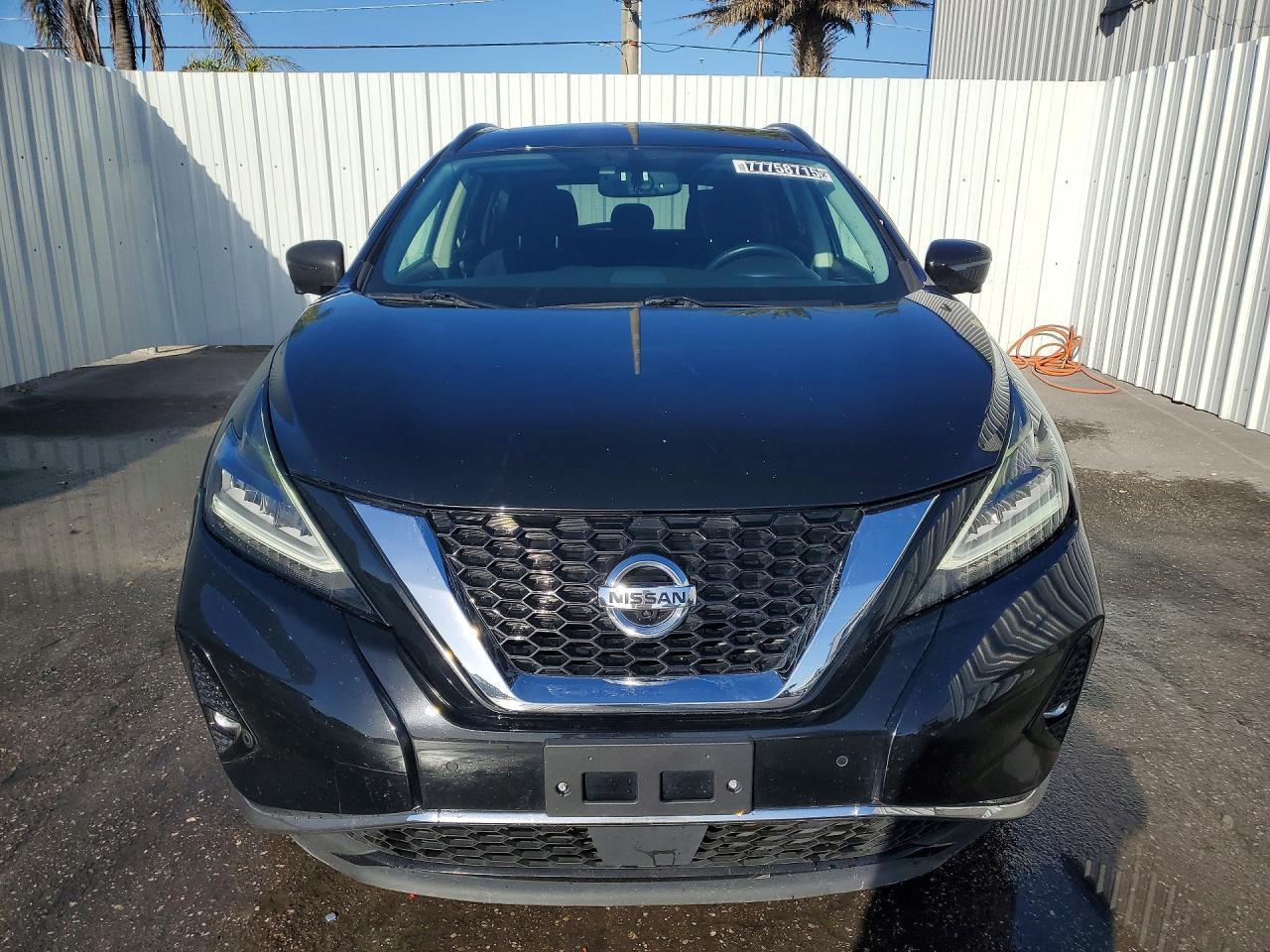 2019 Nissan Murano s