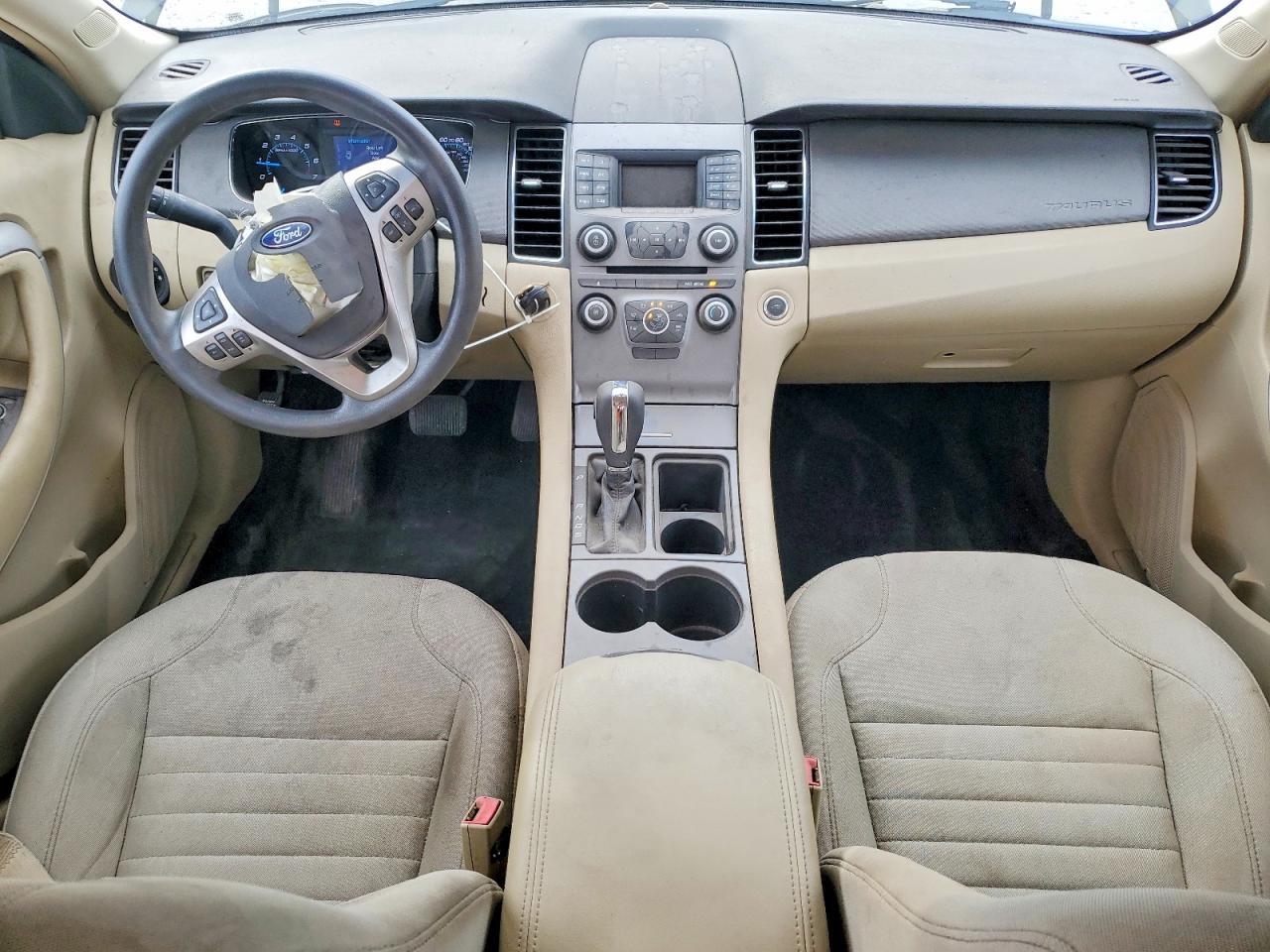2016 Ford Taurus se