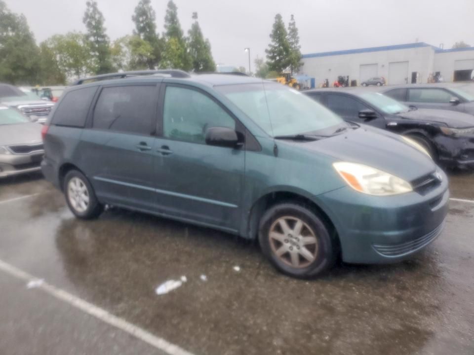 2004 Toyota Sienna ce