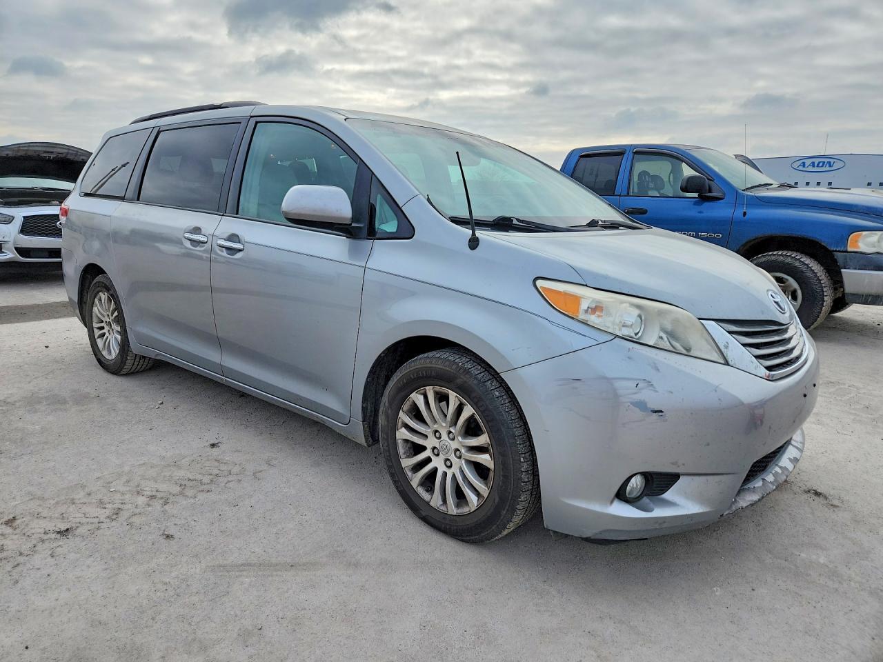 2014 Toyota Sienna xle