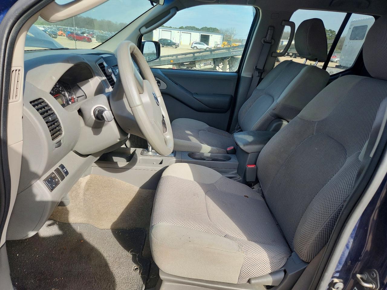 2011 Nissan Frontier S