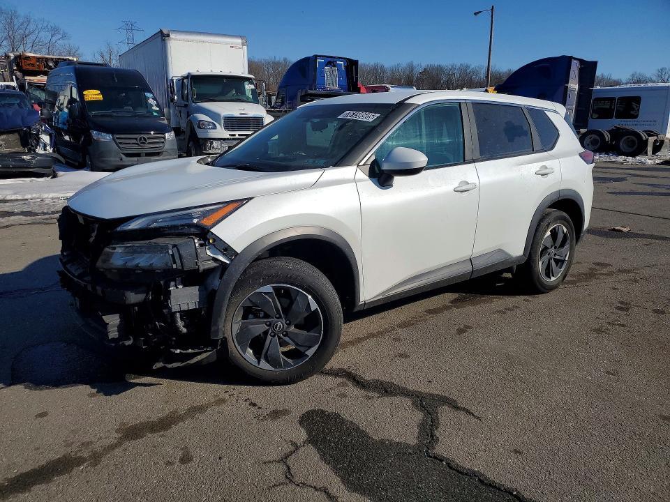 2025 Nissan Rogue sv
