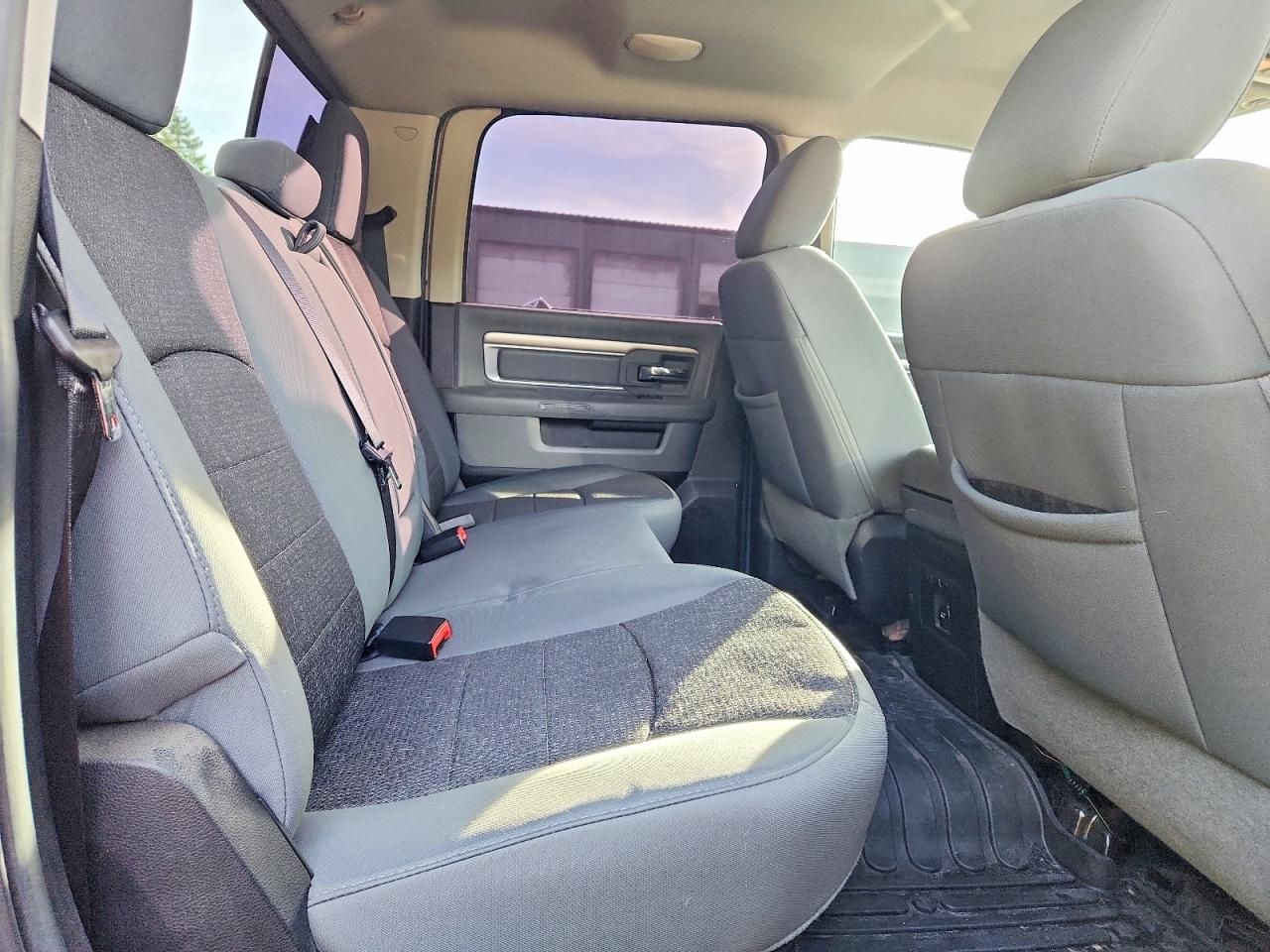 2014 Dodge Ram 1500 slt