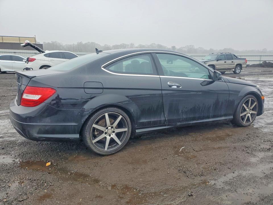 2015 Mercedes-Benz C 250