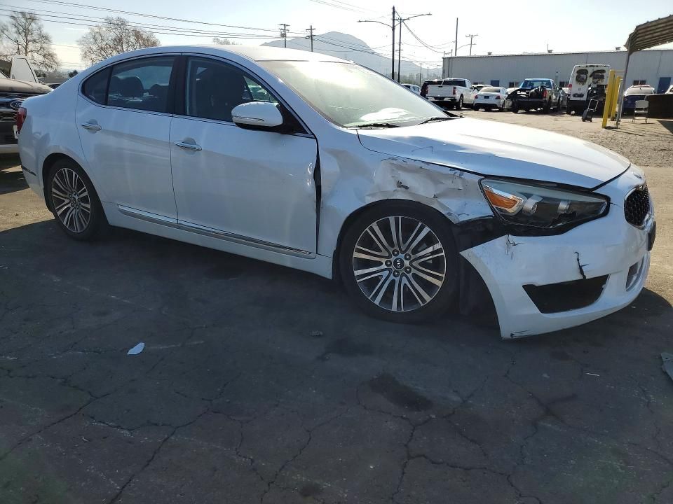 2014 KIA Cadenza Premium