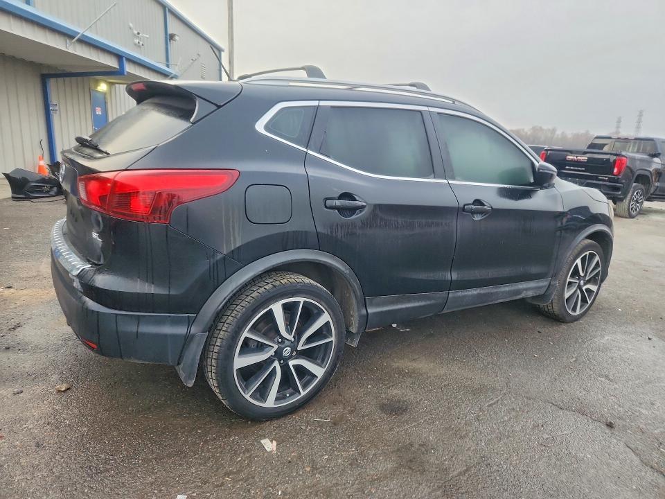 2017 Nissan Rogue Sport sl