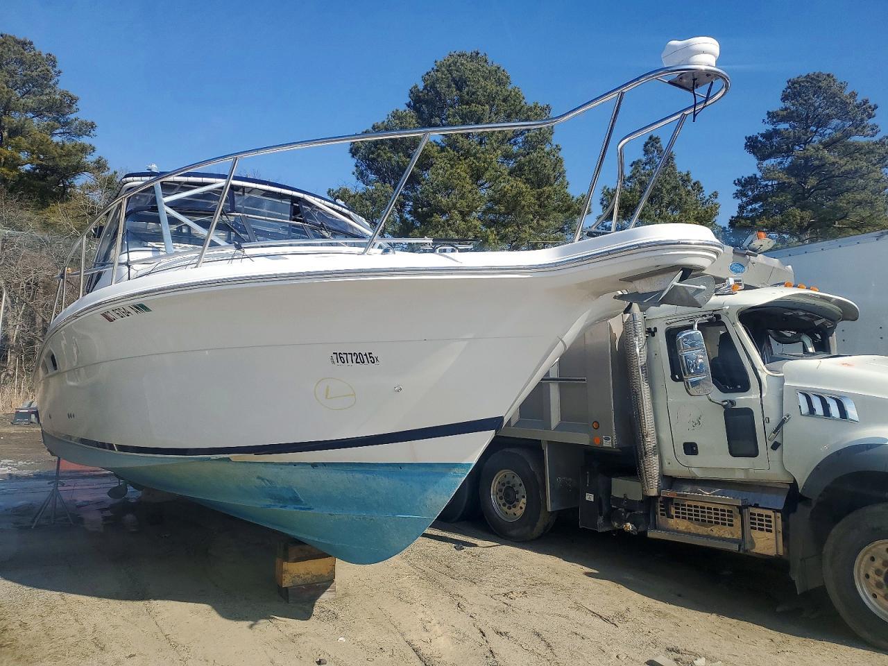 2000 Pro Line Boat Co Boat-Boat