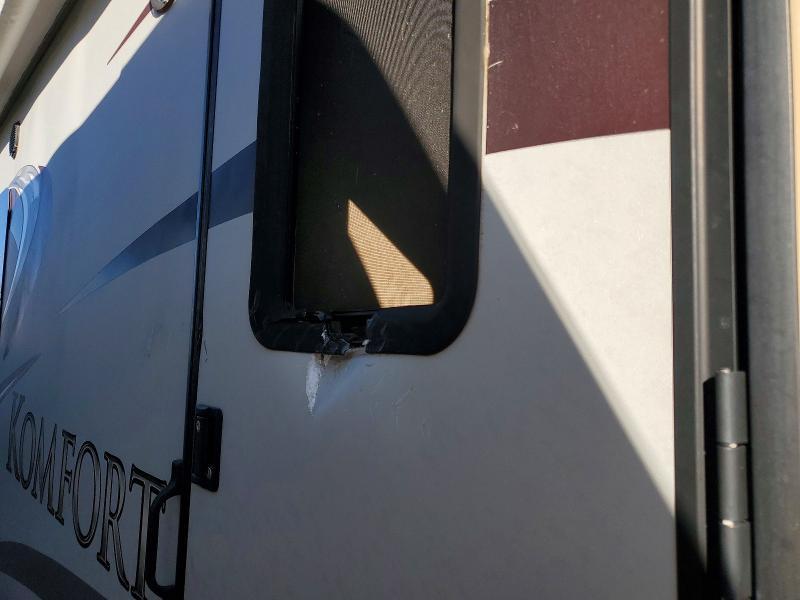 2013 Komfort Recreational Vehicle (RV)