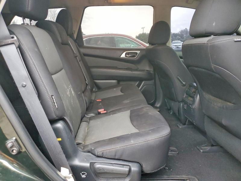 2018 Niss Pathfinder sv