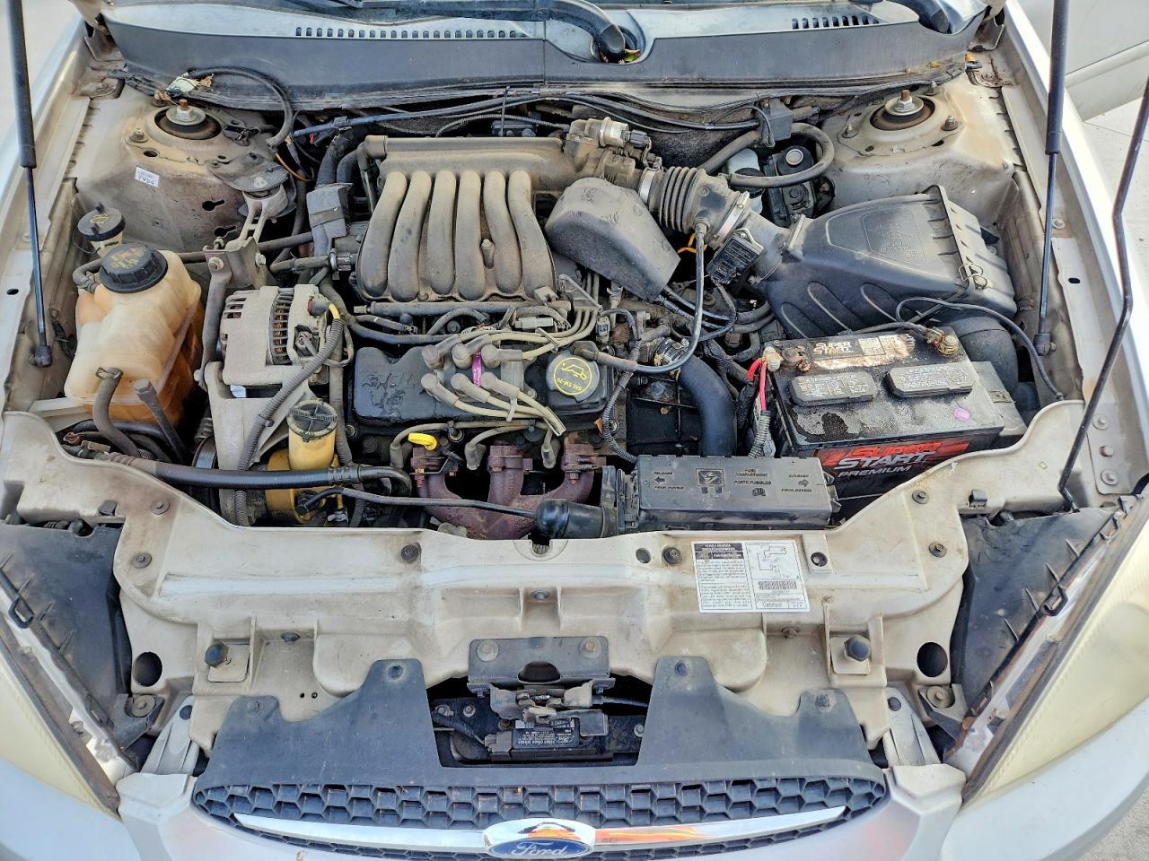 2001 Ford Taurus se