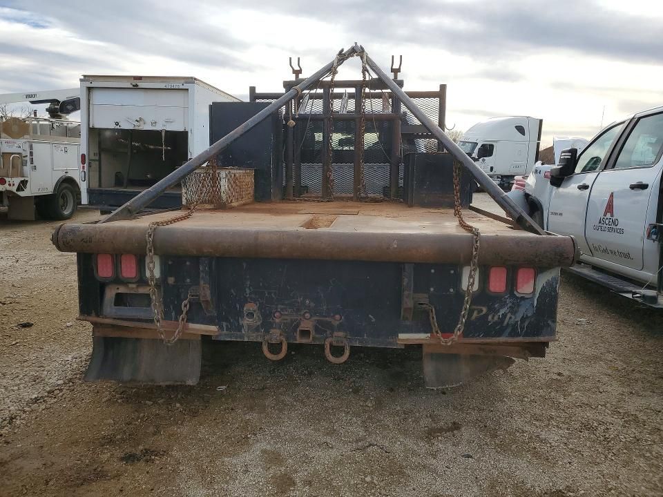 2019 Ford F550 Super Duty Flatbed Truck