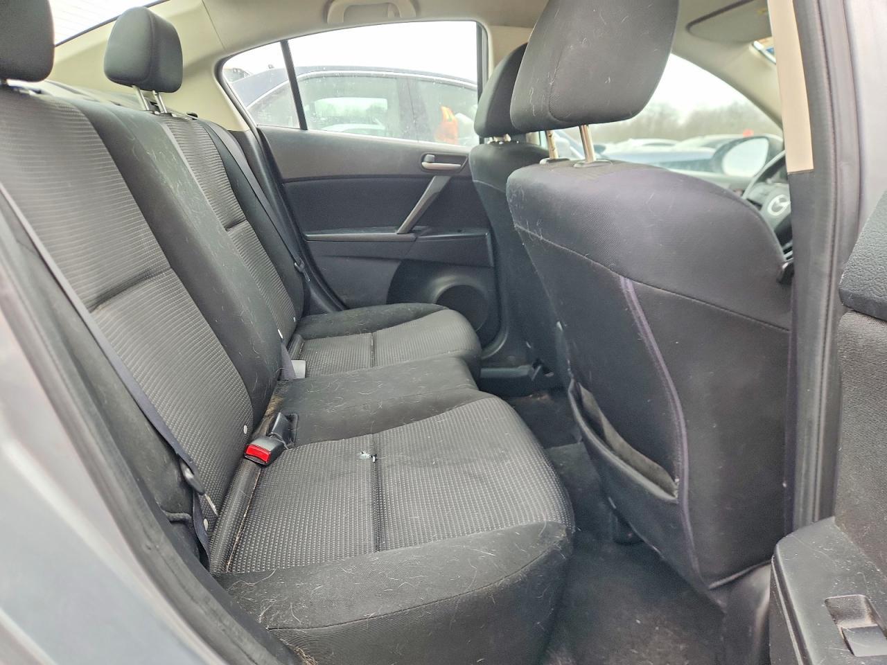 2013 Mazda 3 I