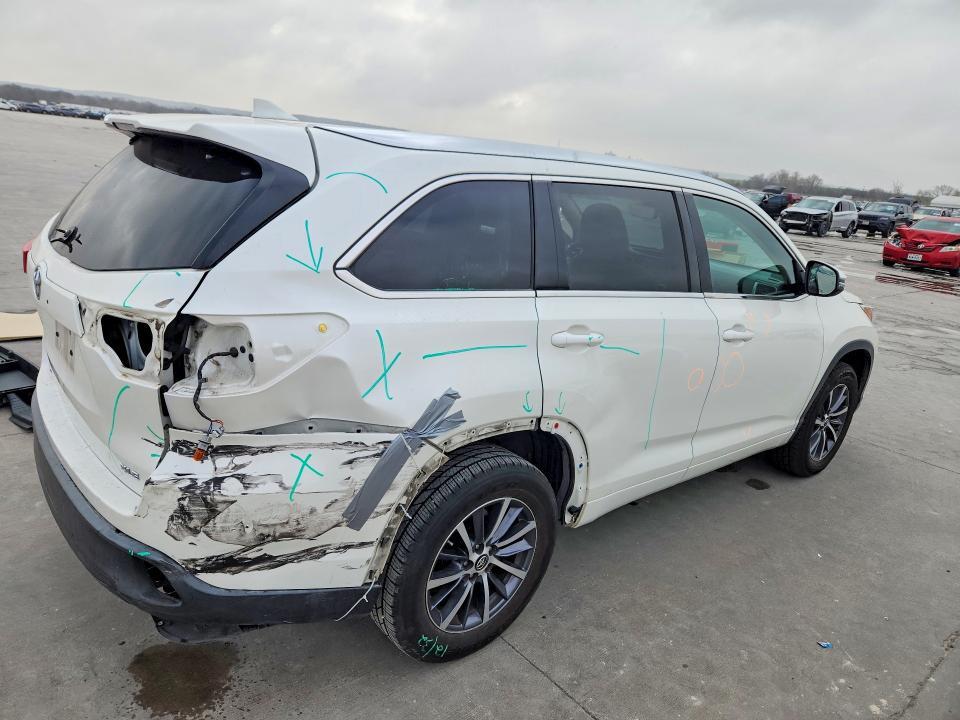 2017 Toyota Highlander xle