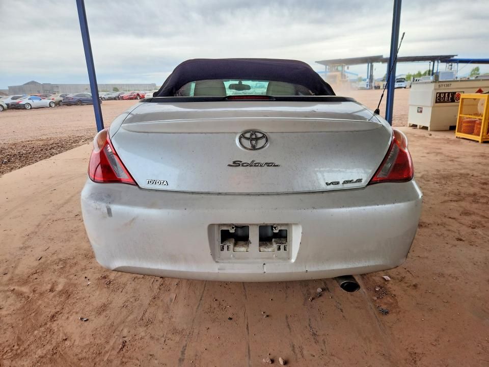 2004 Toyota Camry Solara se