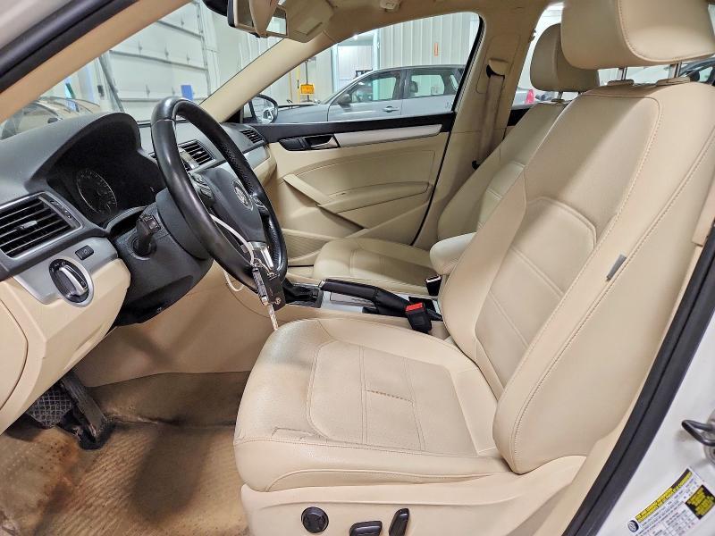 2012 Volkswagen Passat se