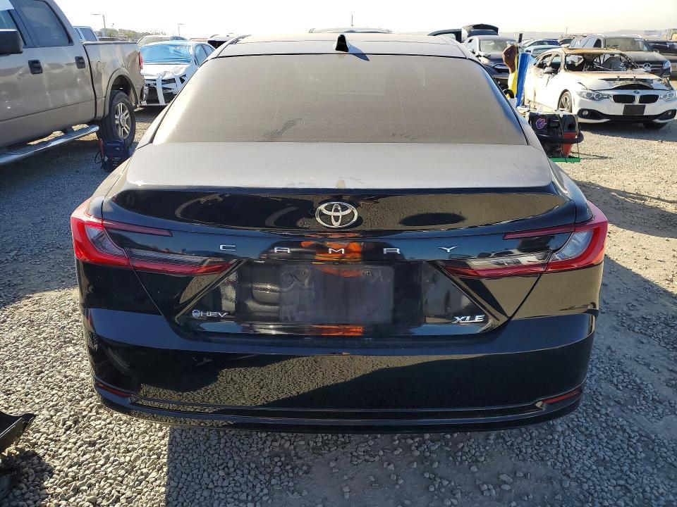 2025 Toyota Camry xle