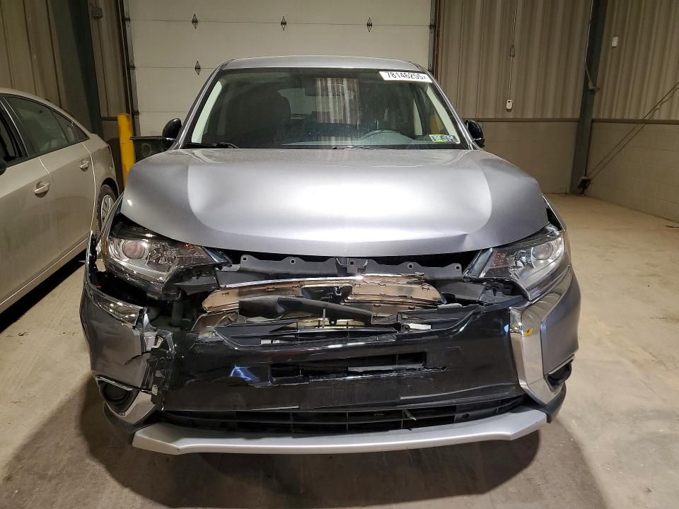 2018 Mitsubishi Outlander se