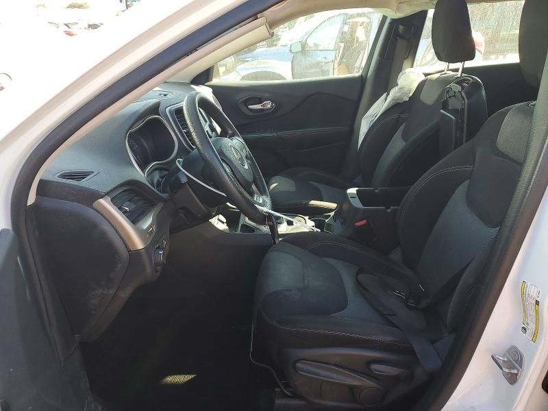 2016 Jeep Cherokee Sport