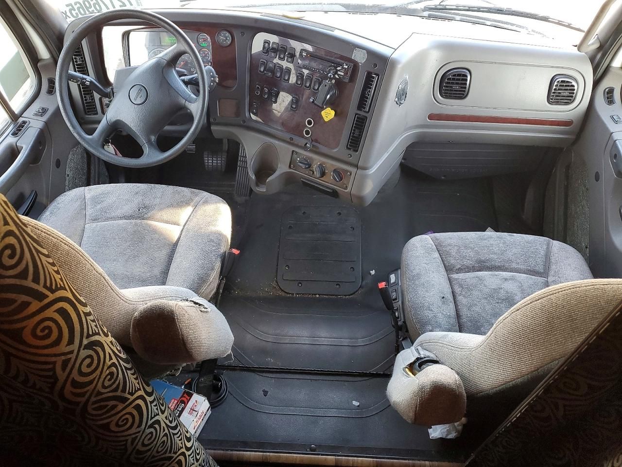 2019 Freightliner Business Class M2 BOX Truck