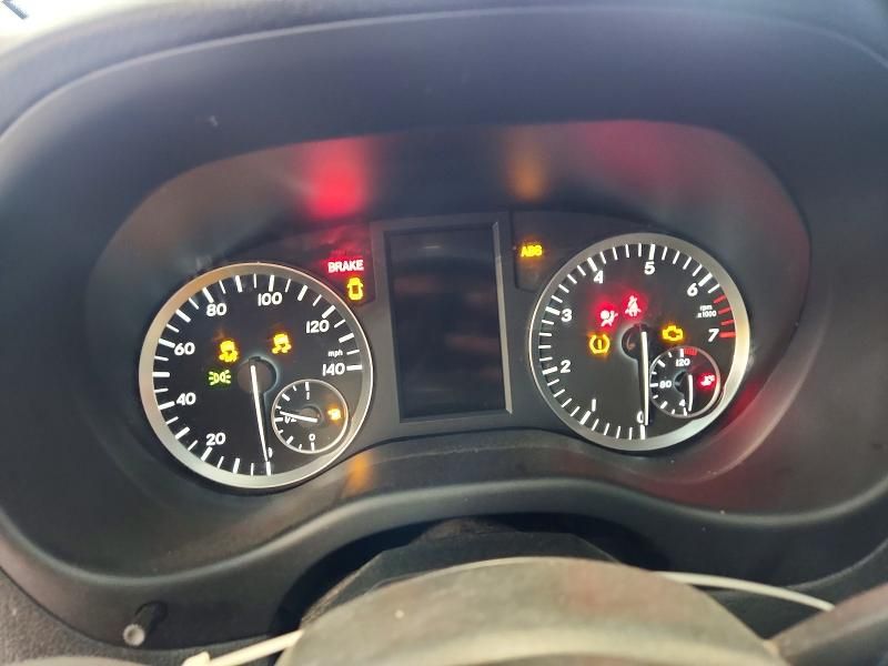 2016 Mercedes-Benz Metris