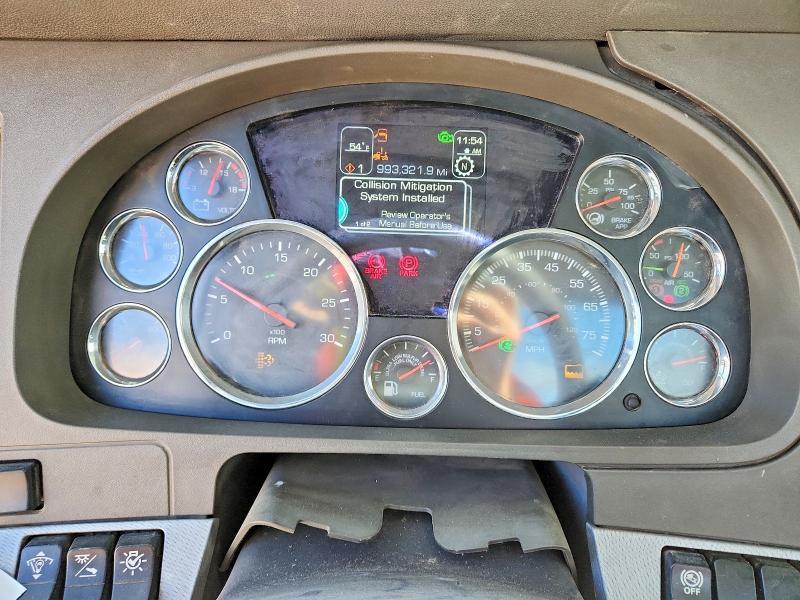 2014 Kenworth T680 Semi Truck