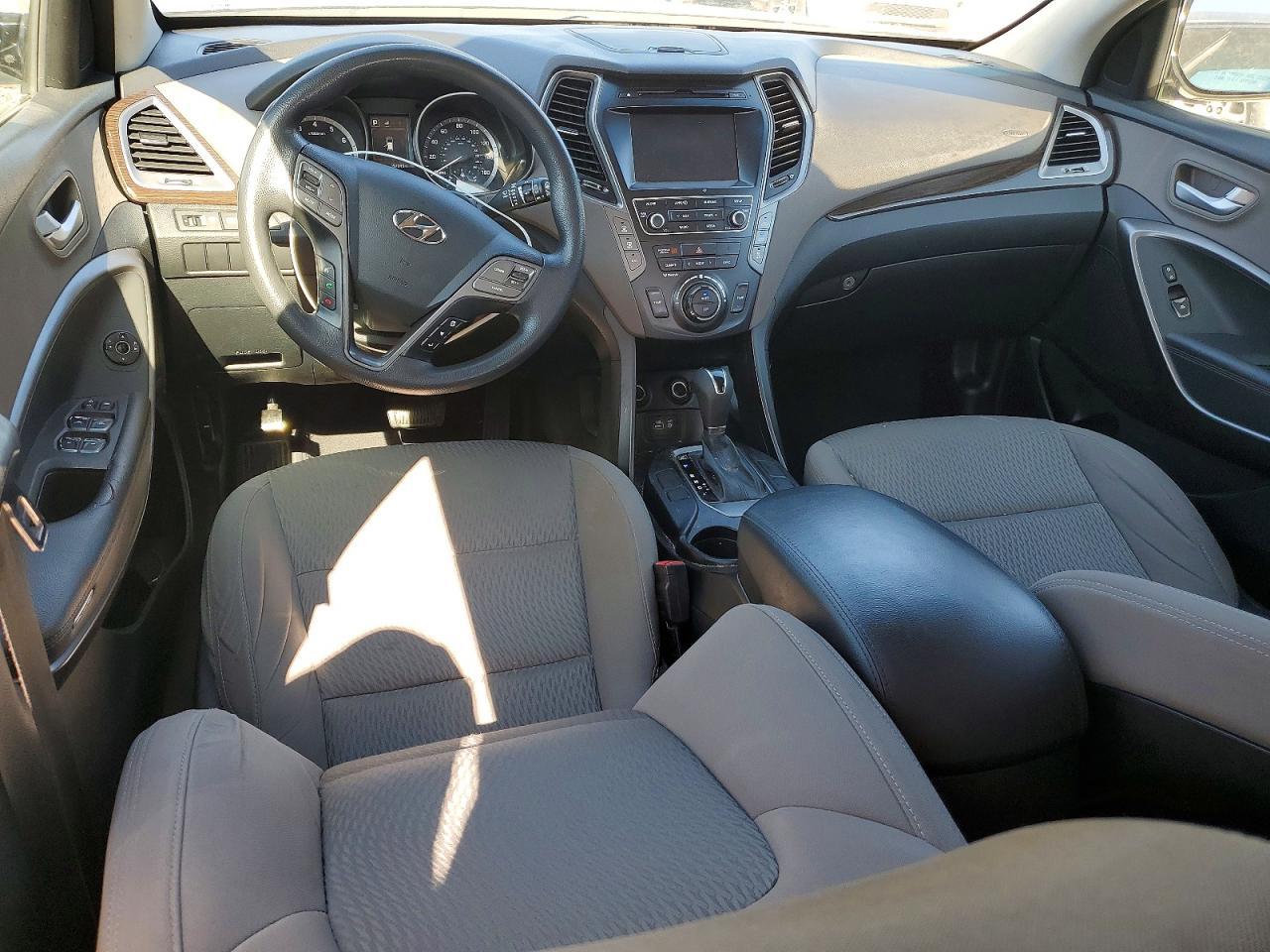 2017 Hyundai Santa fe se