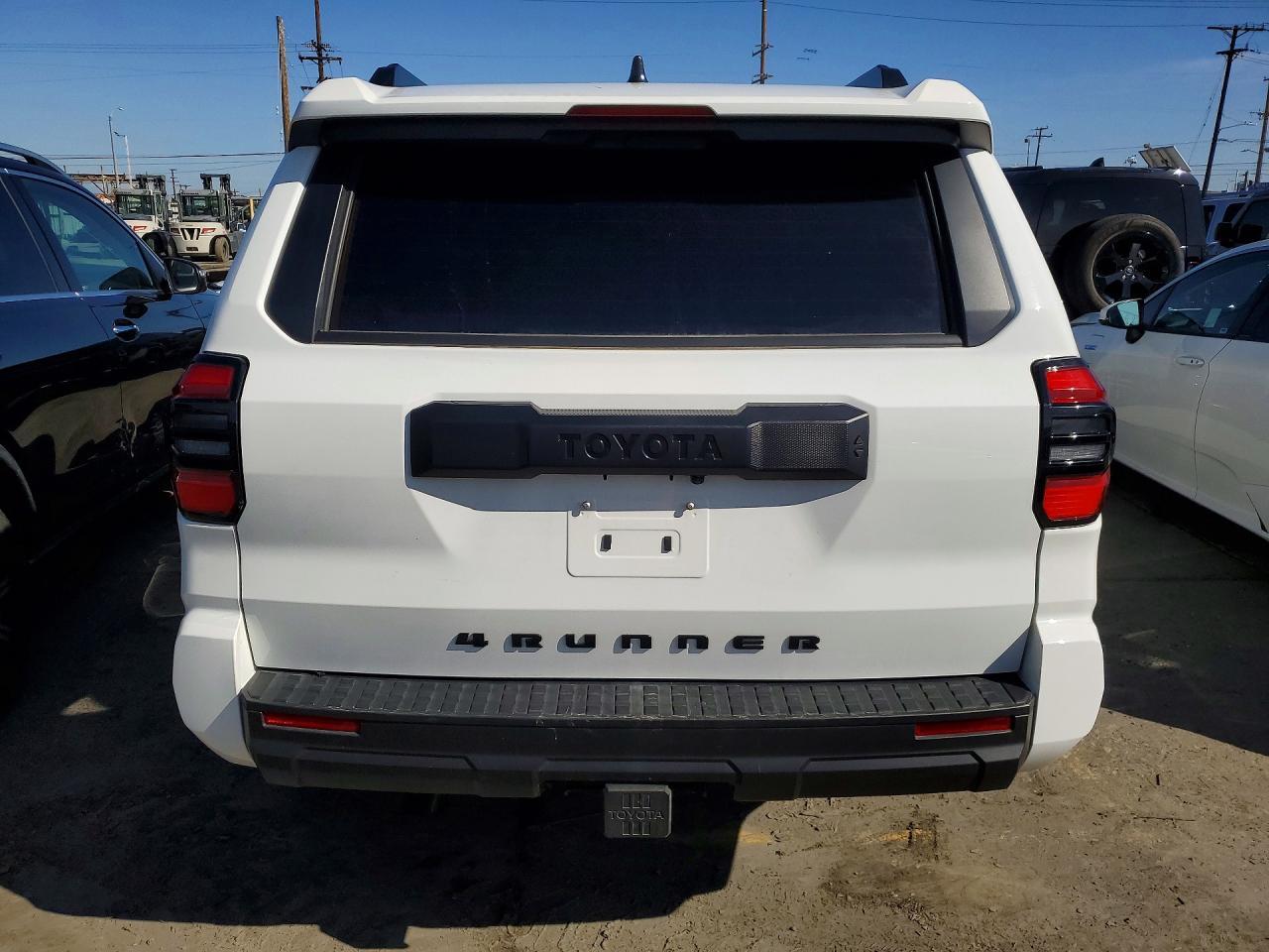 2025 Toyota 4runner SR5