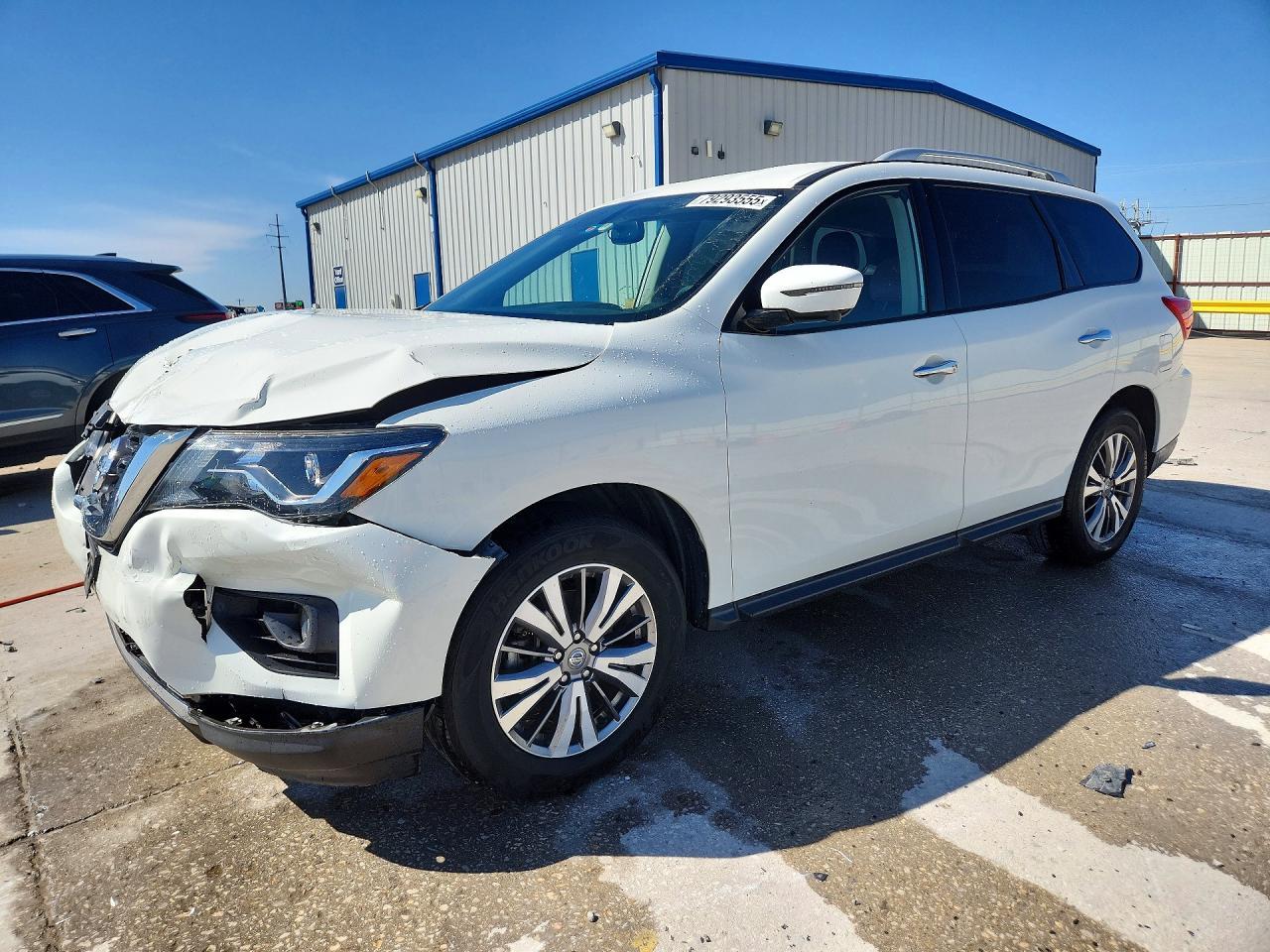 2019 Nissan Pathfinder sl