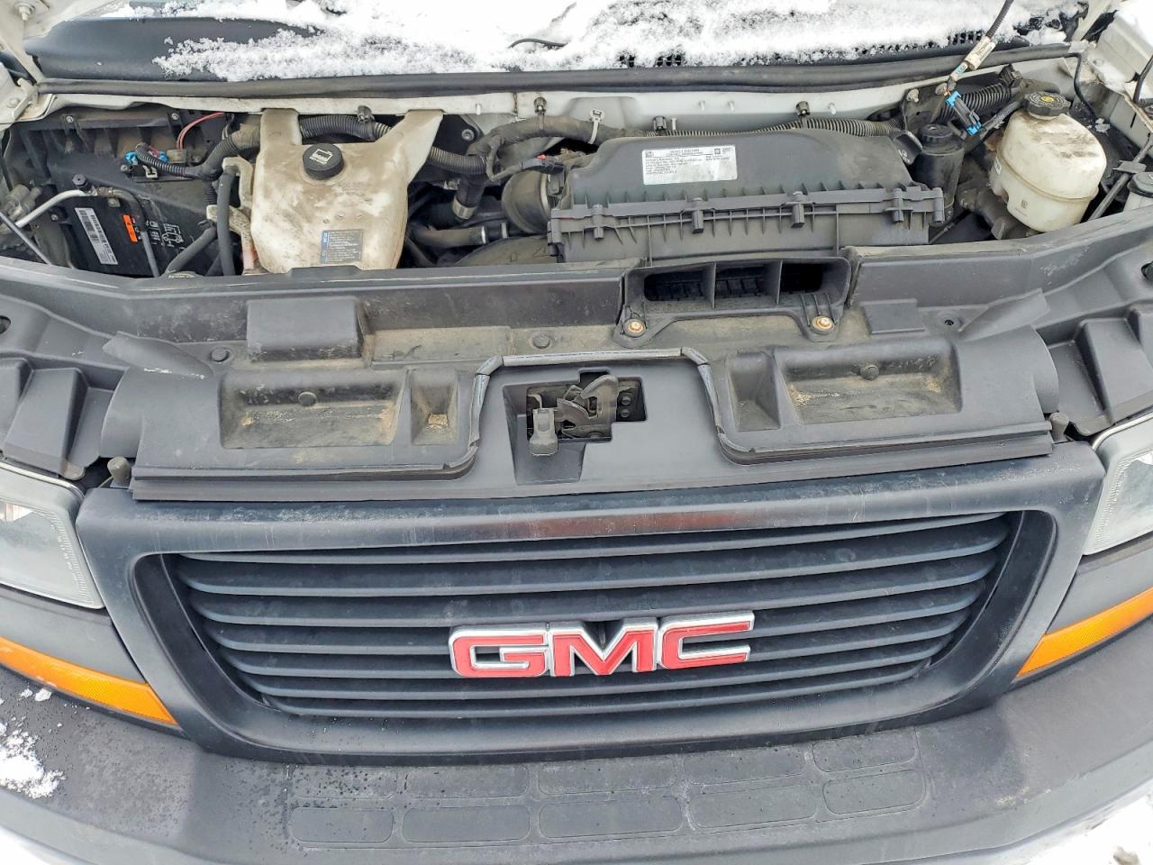 2020 GMC Savana 2500 Cargo Delivery van