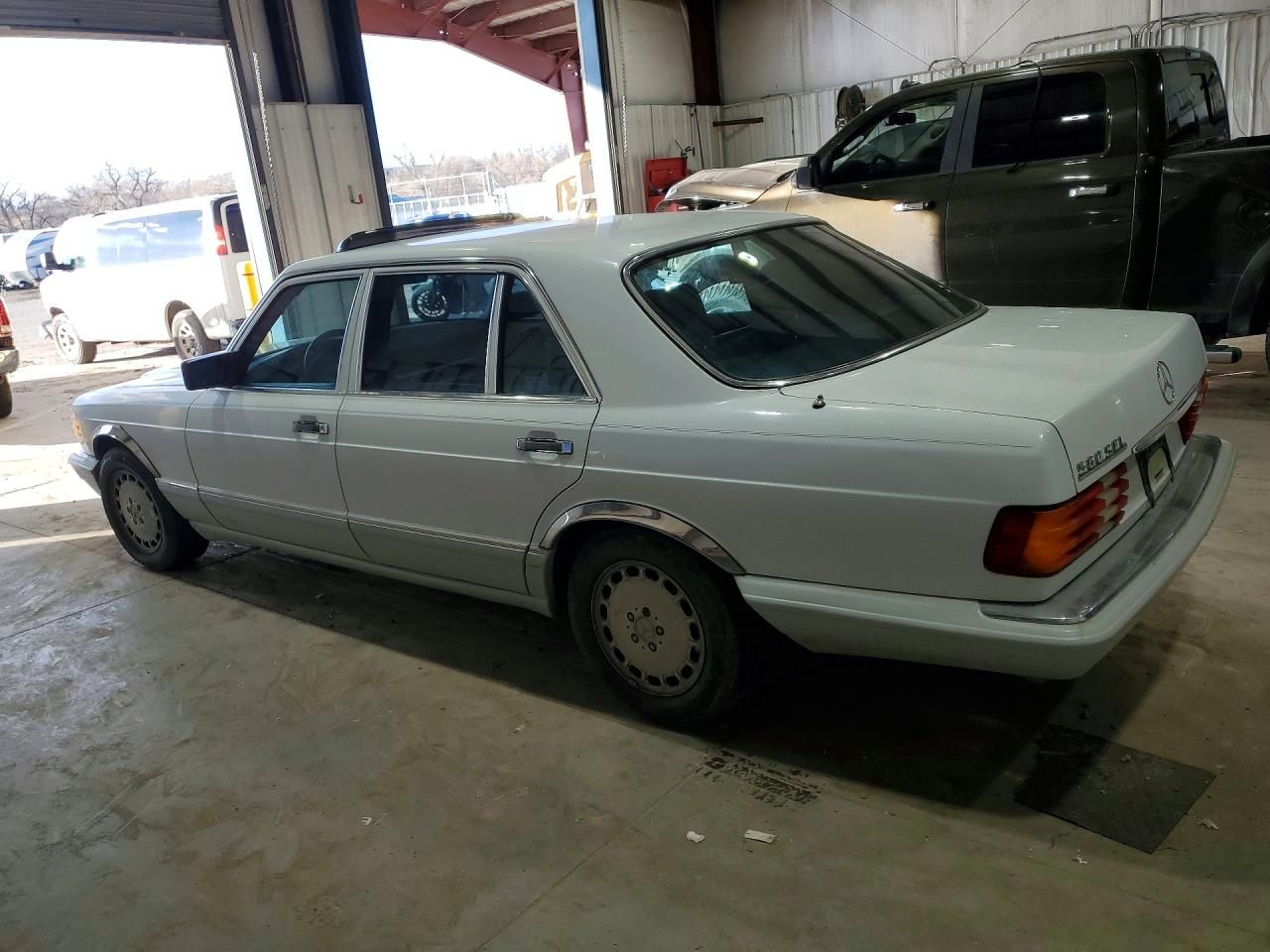 1991 Mercedes-Benz 560 sel
