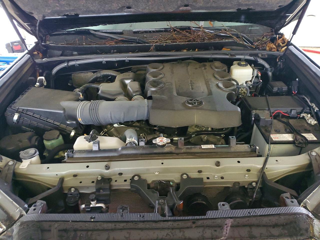 2023 Toyota 4runner se