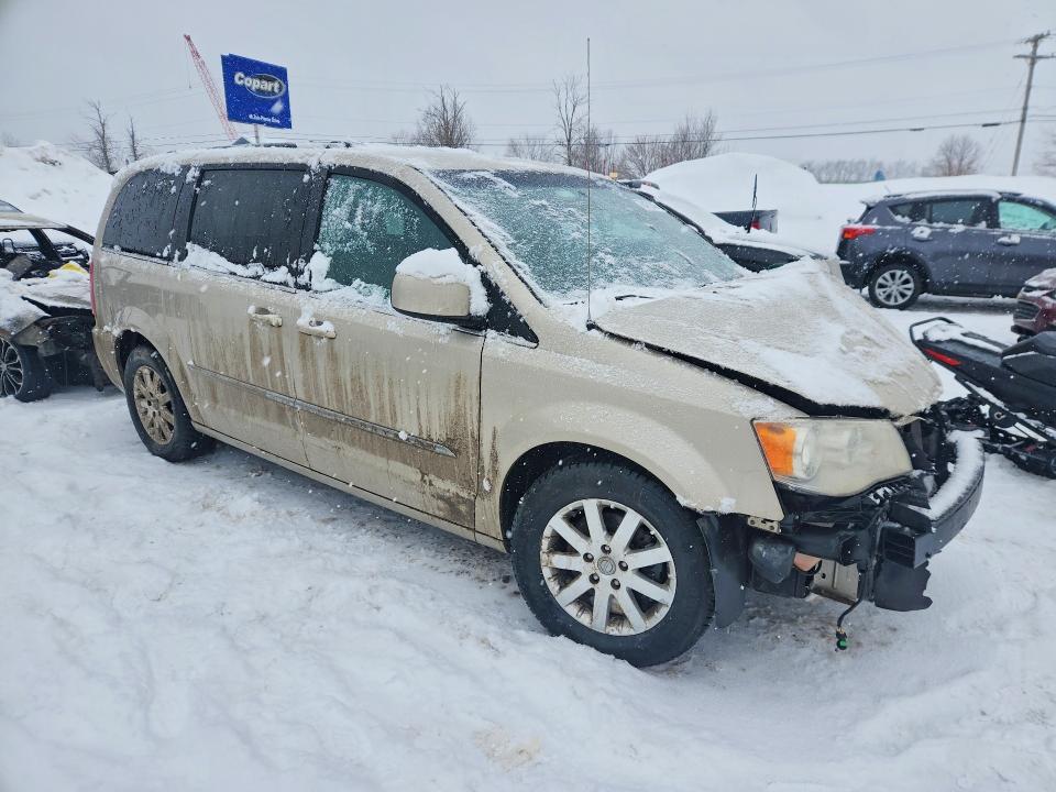 2013 Chrysler Town & Country Touring