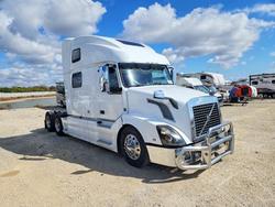Salvage trucks for sale at Arcadia, FL auction: 2015 Volvo VN VNL