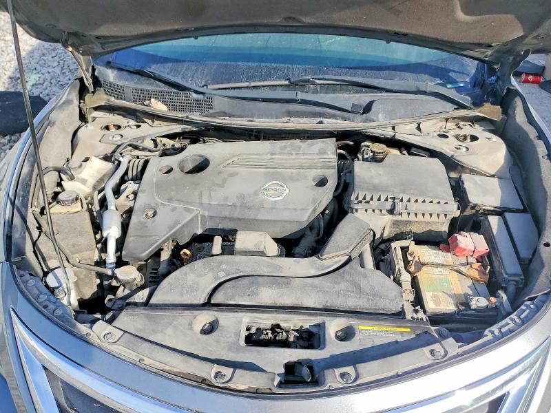 2015 Niss Altima 2.5 s