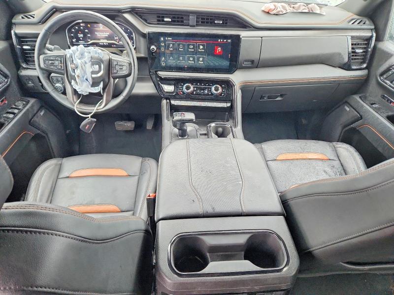 2025 GMC Sierra K1500 AT4