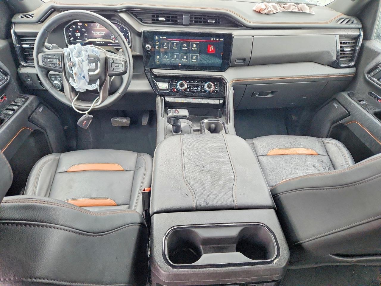 2025 GMC Sierra K1500 AT4