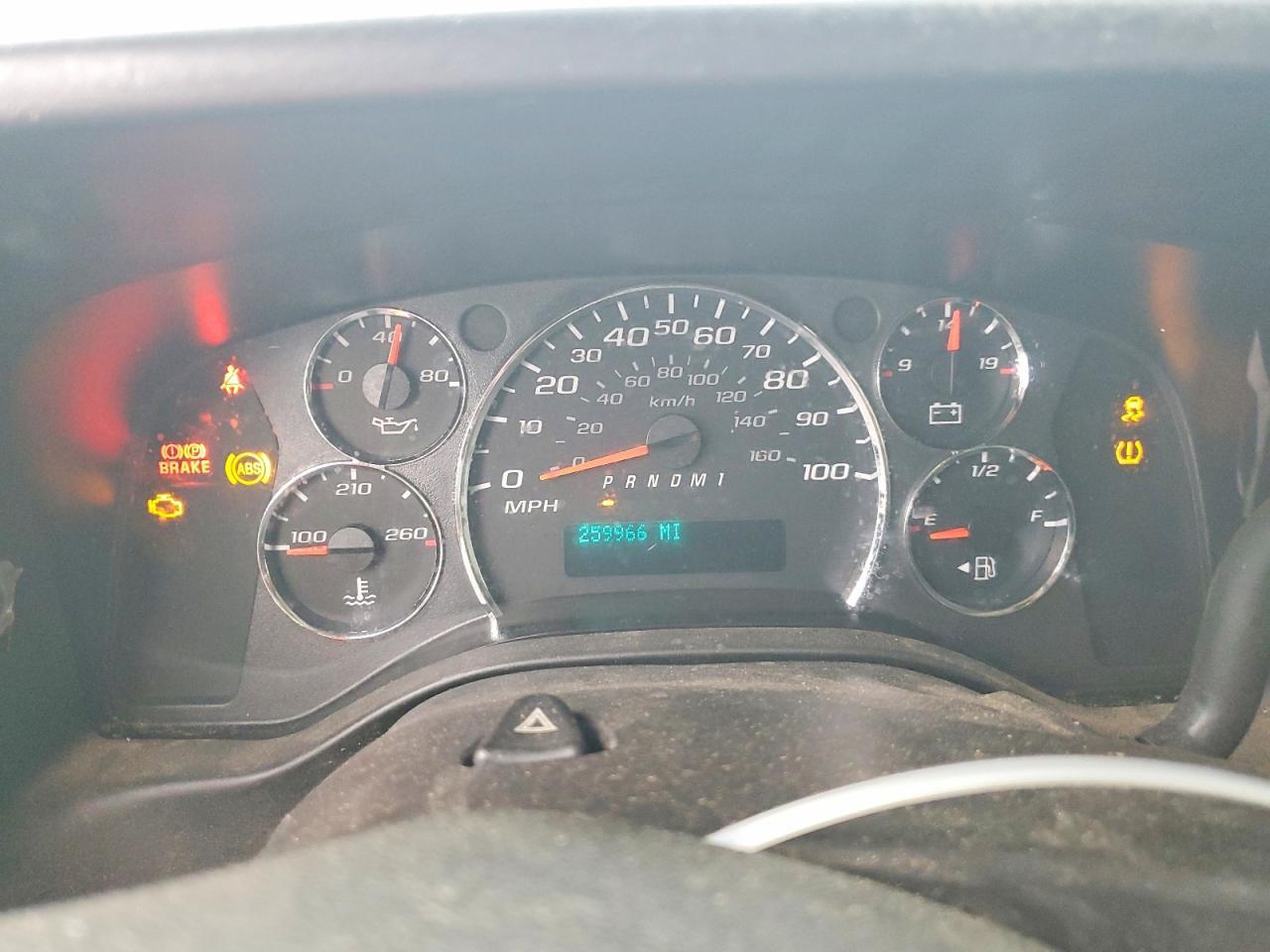 2011 GMC Savana G2500 Utility / Service Van