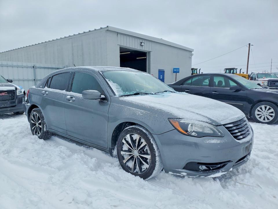 2012 Chrysler 200 s