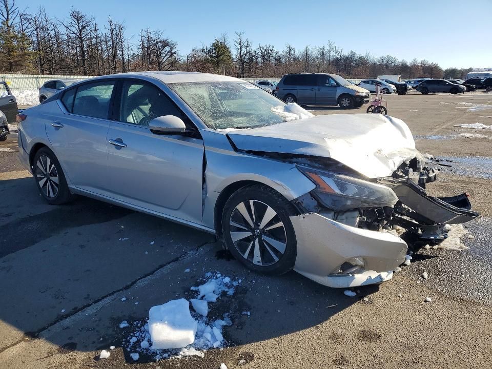 2020 Nissan Altima sl