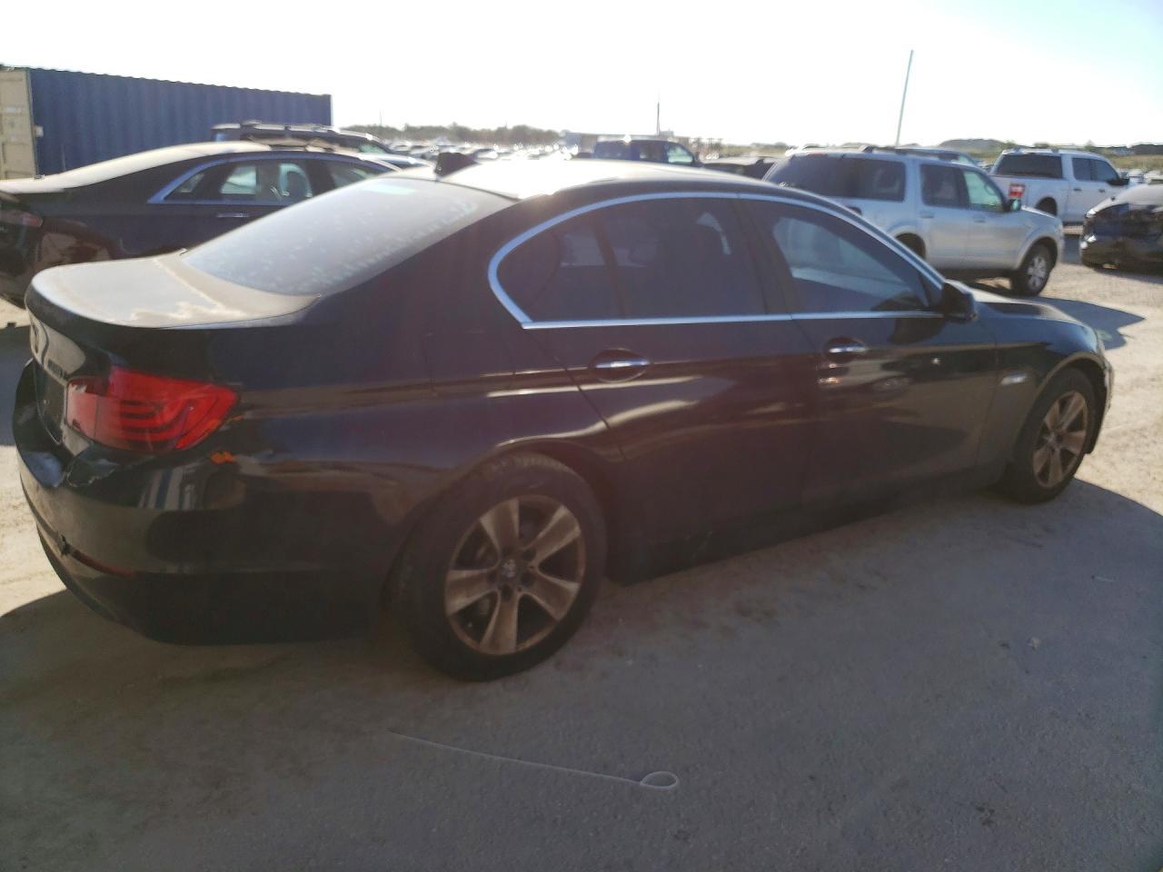 2013 BMW 528 i