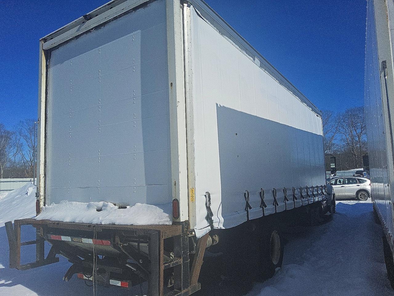 2017 Hino 268 BOX Truck