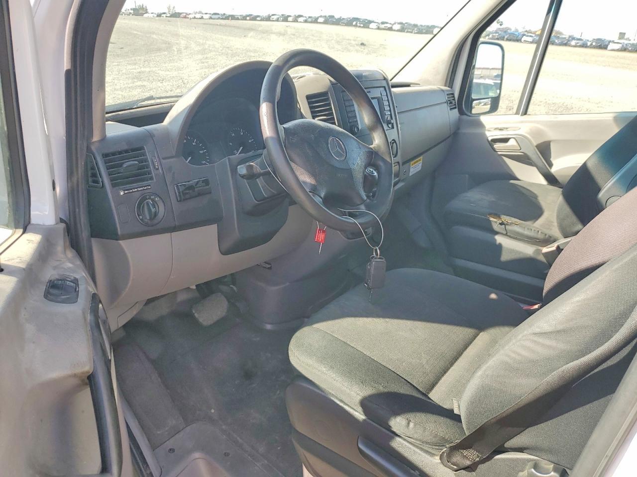 2017 Mercedes-Benz Sprinter 2500 Delivery van