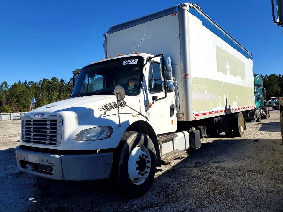 2016 Isuzu NRR BOX Truck
