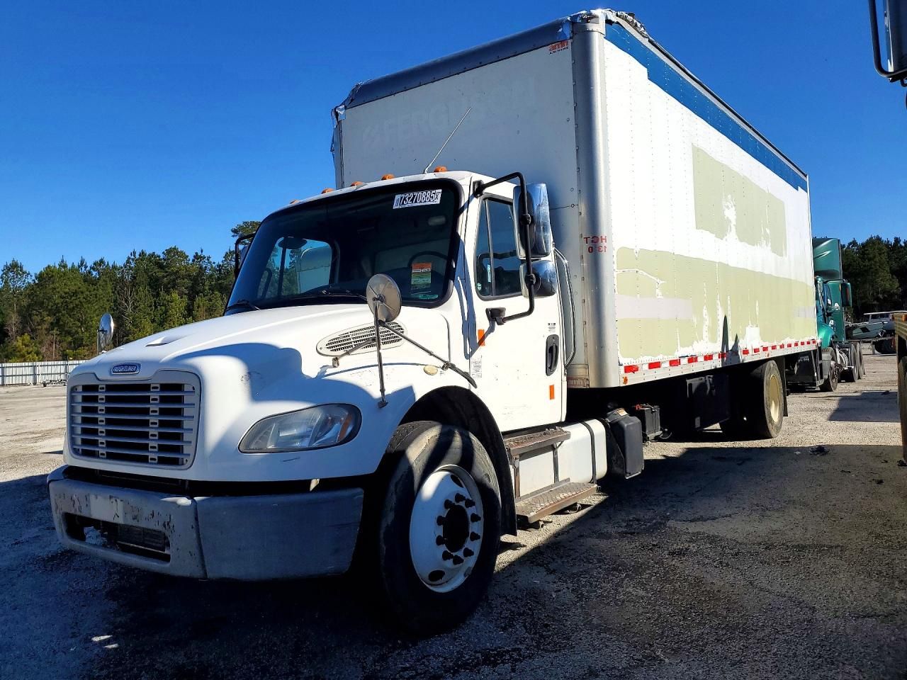 2016 Isuzu NRR BOX Truck