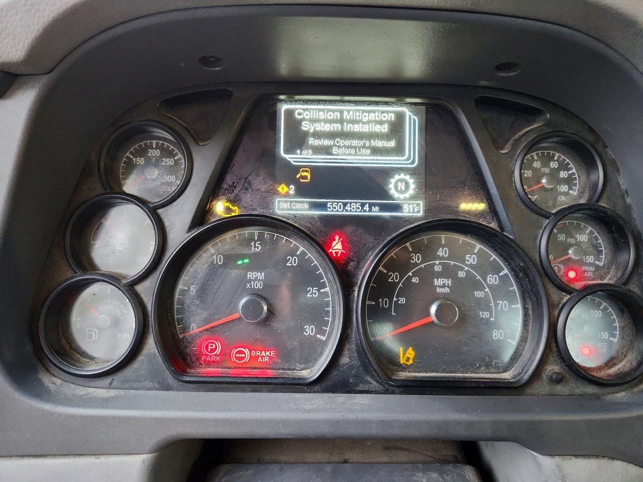 2016 Peterbilt 579 Semi Truck