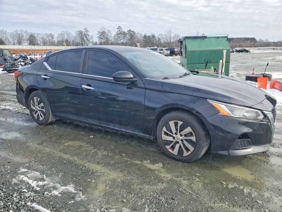 2020 Nissan Altima s