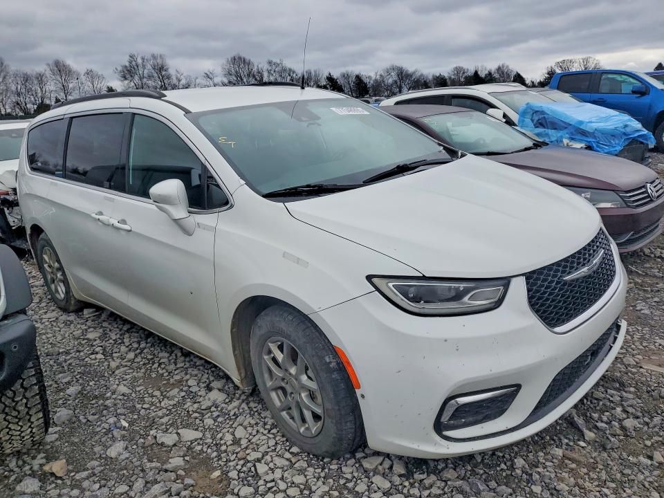 2022 Chrysler Pacifica Touring