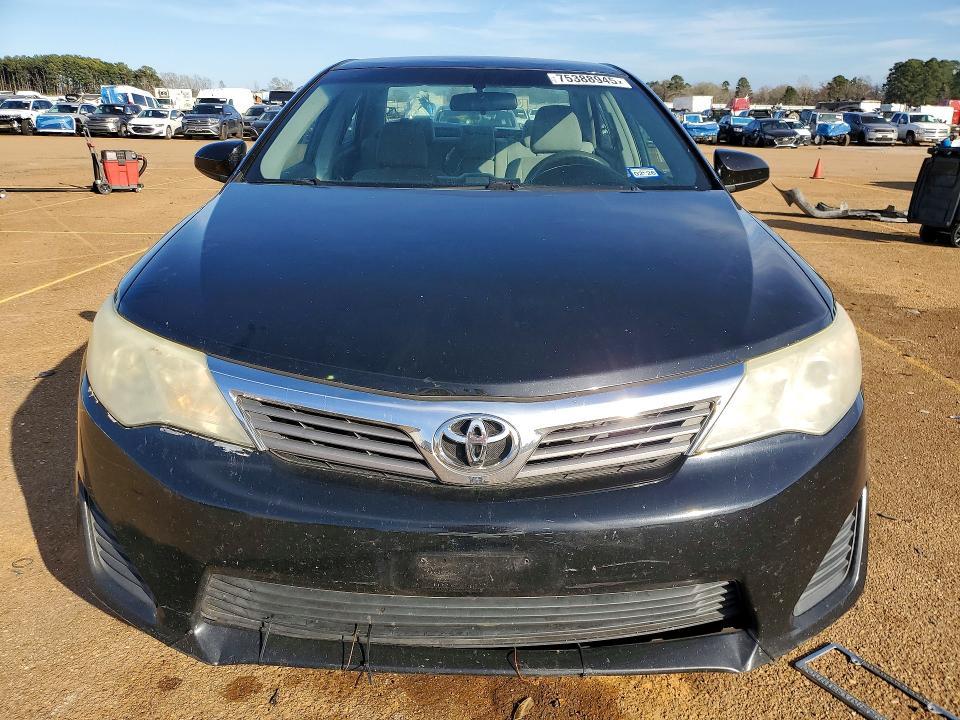 2013 Toyota Camry l