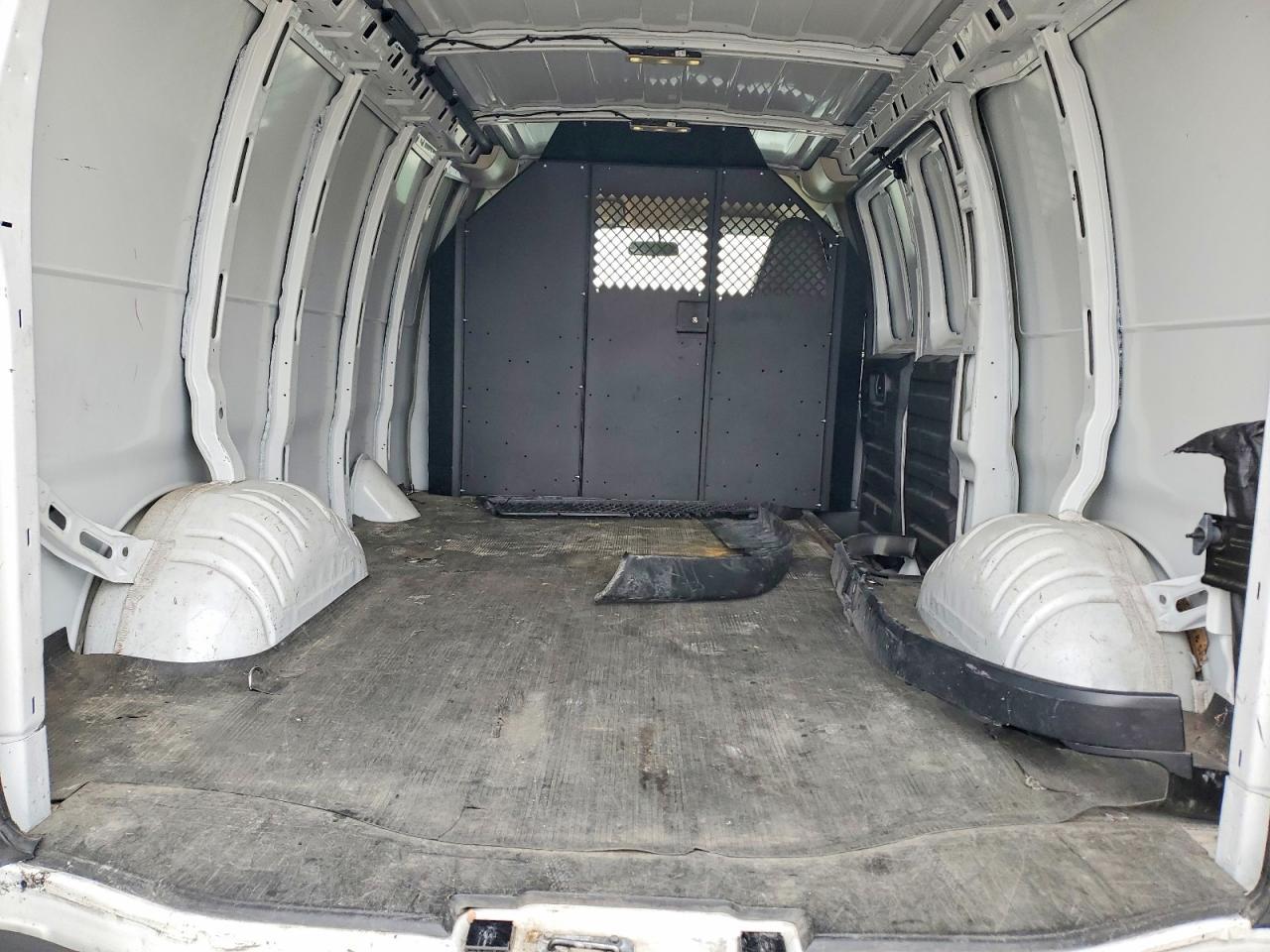 2022 Chevrolet Express 2500 Delivery Van